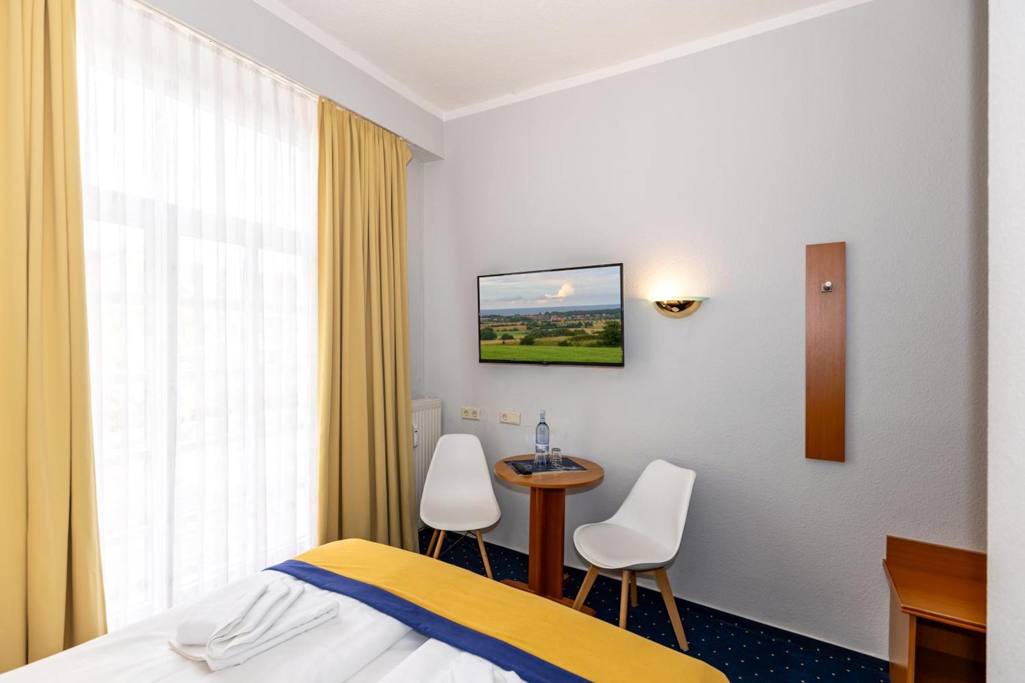 Ostseebad Kühlungsborn Hotel Zur Traube מראה חיצוני תמונה